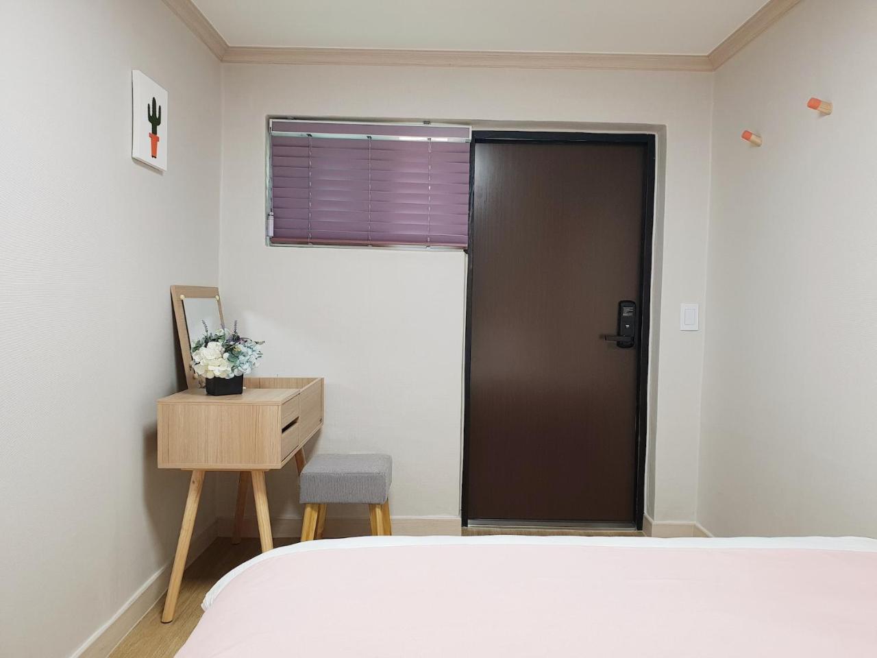 Dal Garam Guesthouse Каннын Экстерьер фото