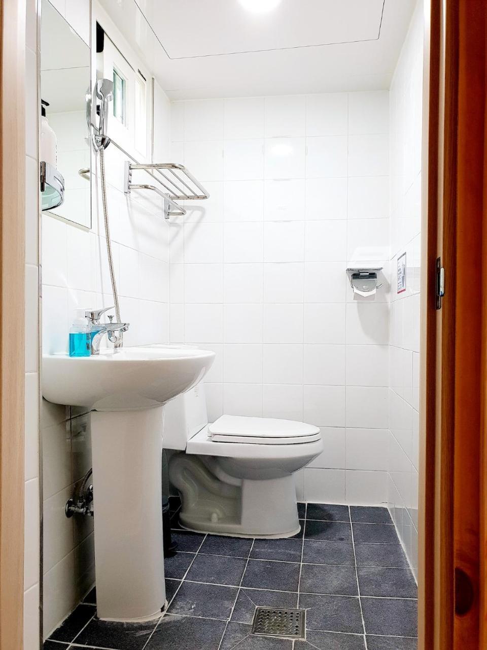 Dal Garam Guesthouse Каннын Экстерьер фото